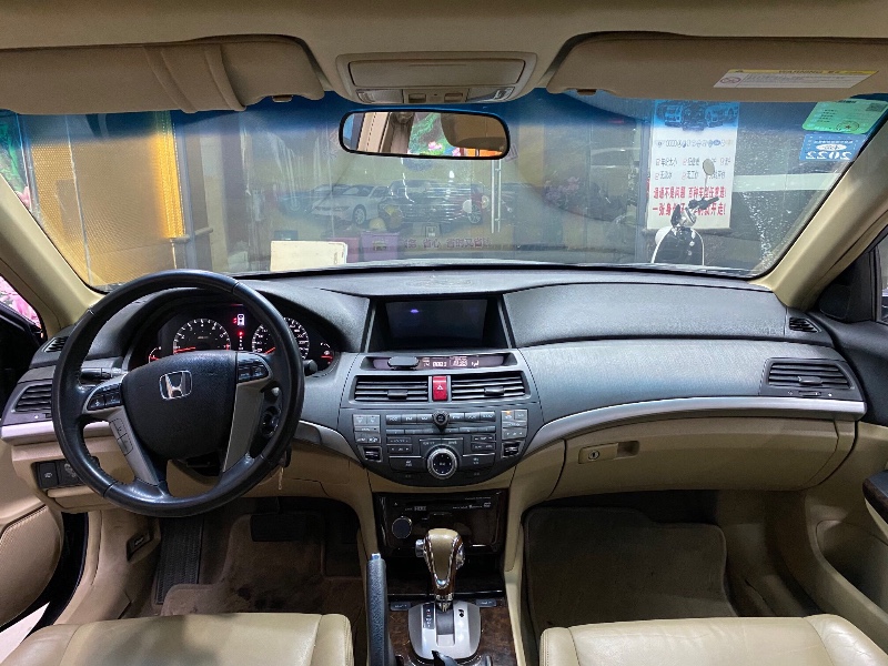 东莞10年本田雅阁7