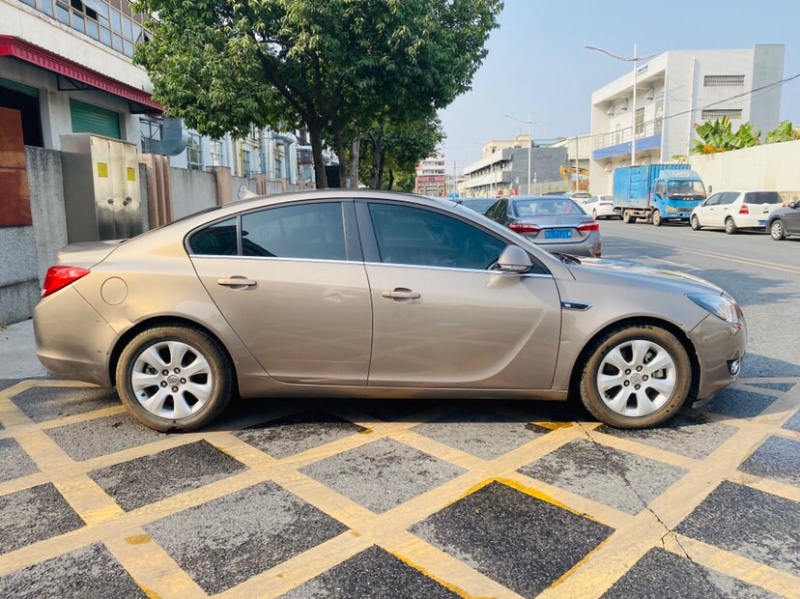 东莞13年别克君威6