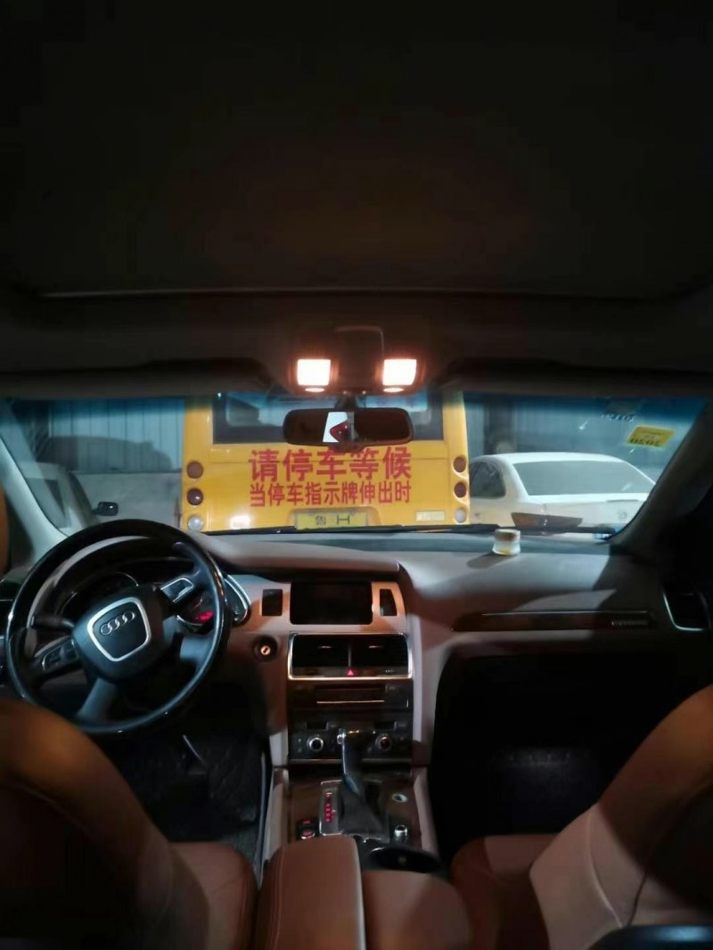 臨沂11年奧迪Q74