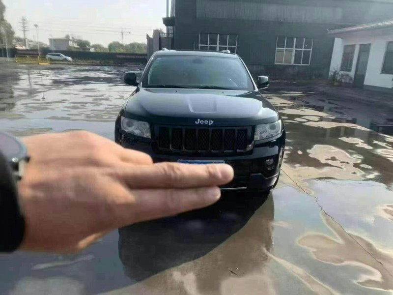 張家口11年Jeep大切諾基1