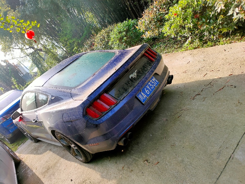 成都16年福特野马3