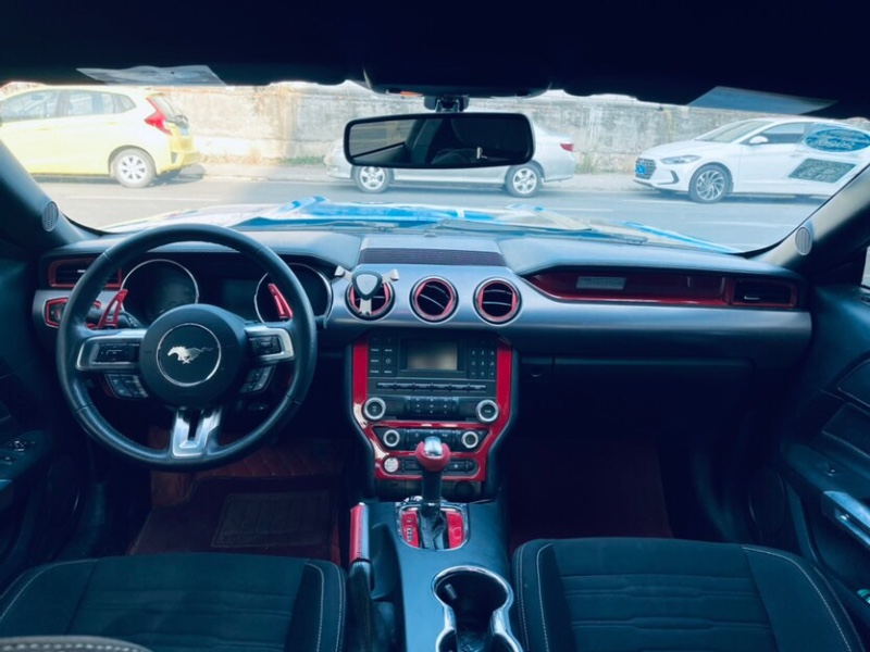 东莞17年福特野马1