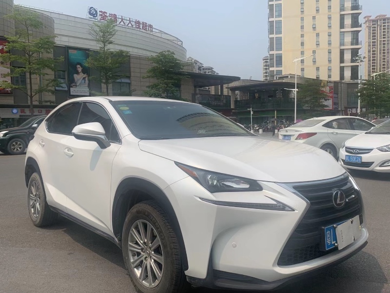 广州17年雷克萨斯NX2