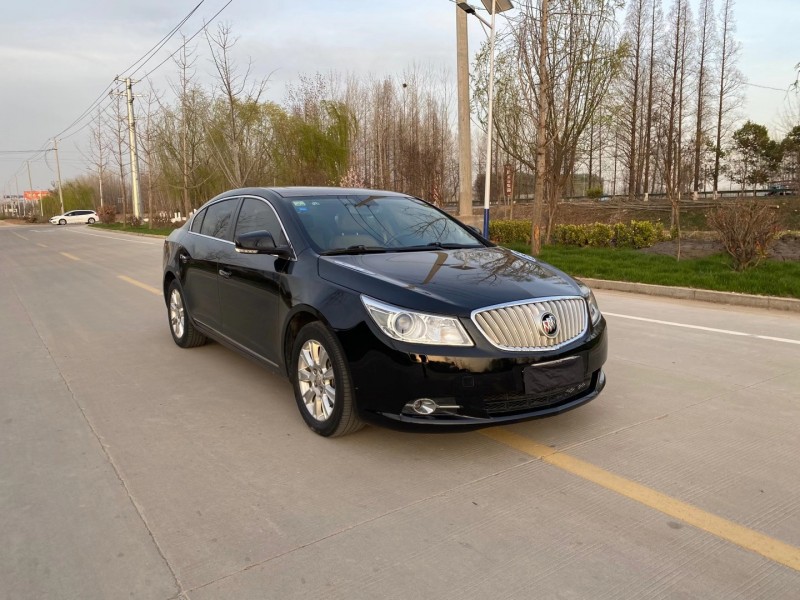 徐州13年别克君越3