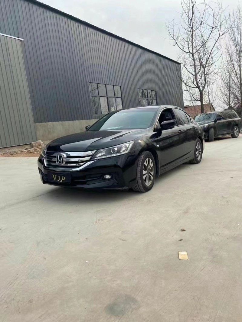 徐州15年本田雅阁3