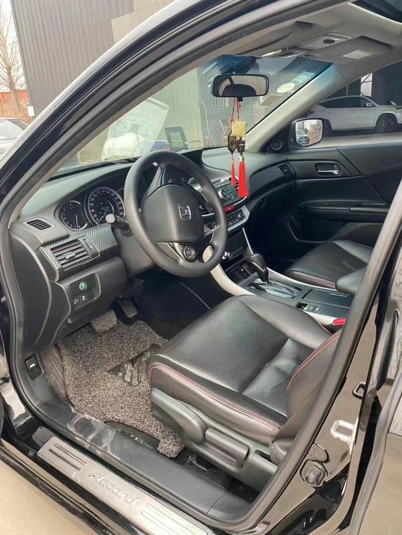 徐州15年本田雅阁8
