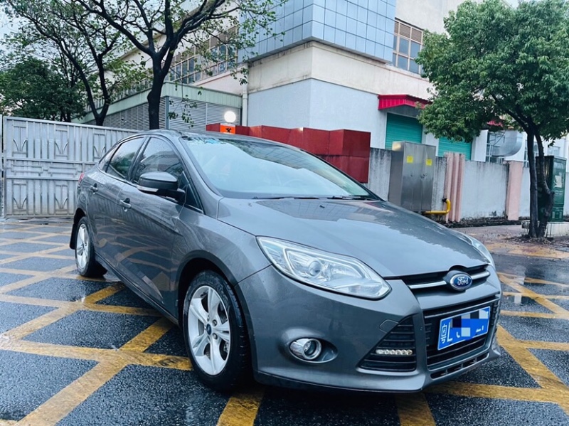 东莞15年福特福克斯6