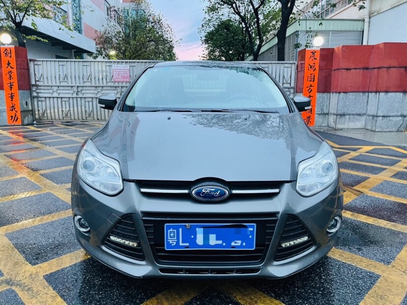 东莞15年福特福克斯7