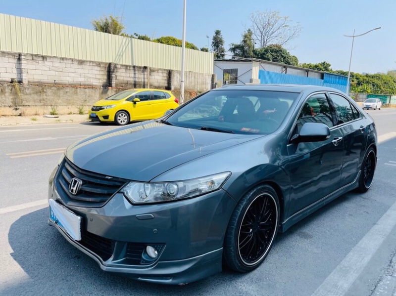 东莞10年本田思铂睿2