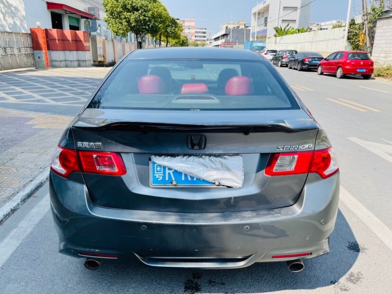 东莞10年本田思铂睿3