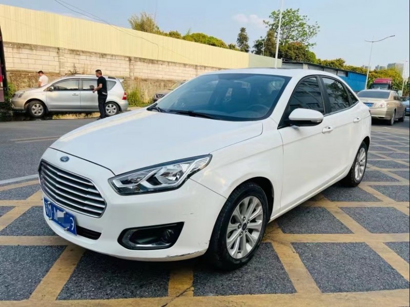 东莞17年福特福睿斯3