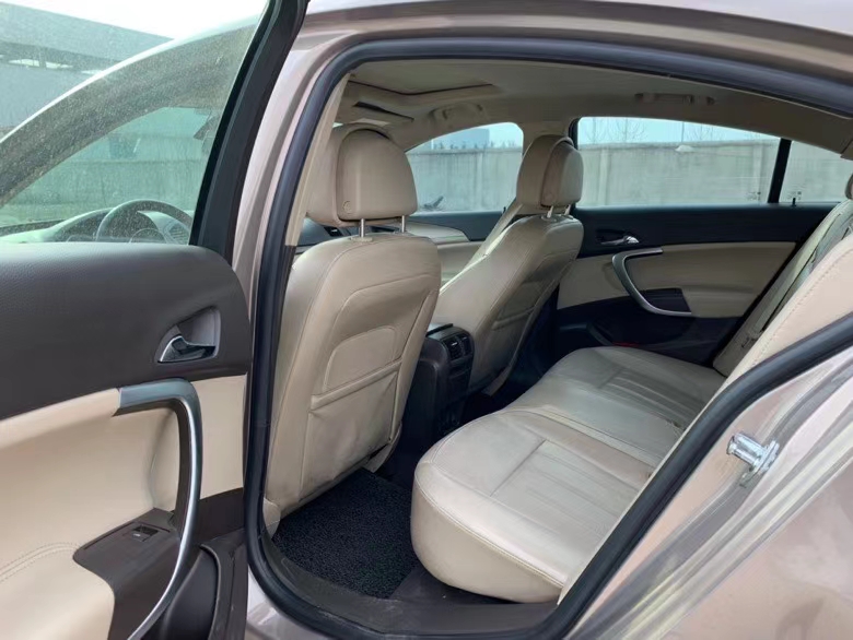 徐州12年别克君威4