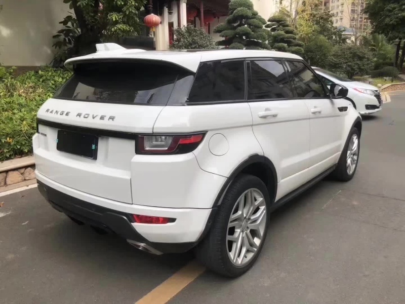 江门17年路虎极光8