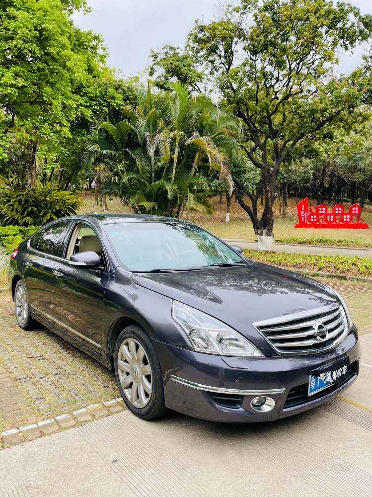 东莞09年日产公爵王6