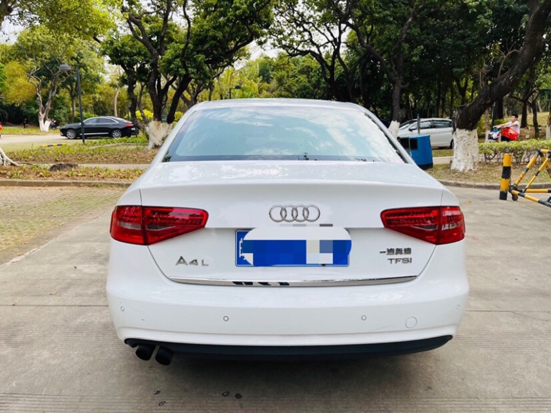 东莞16年奥迪A4L2