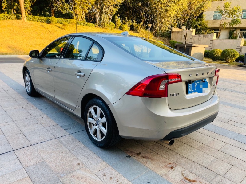 东莞11年沃尔沃S60L2