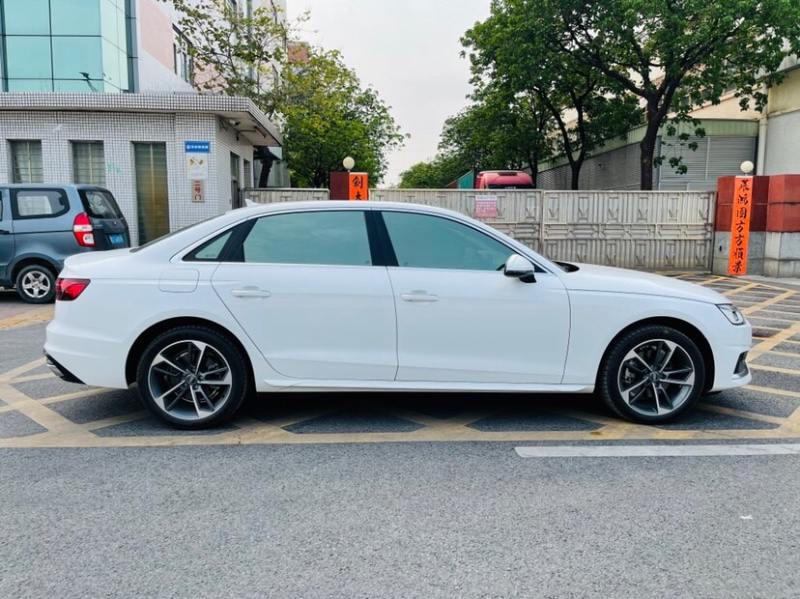 东莞21年奥迪A4L4