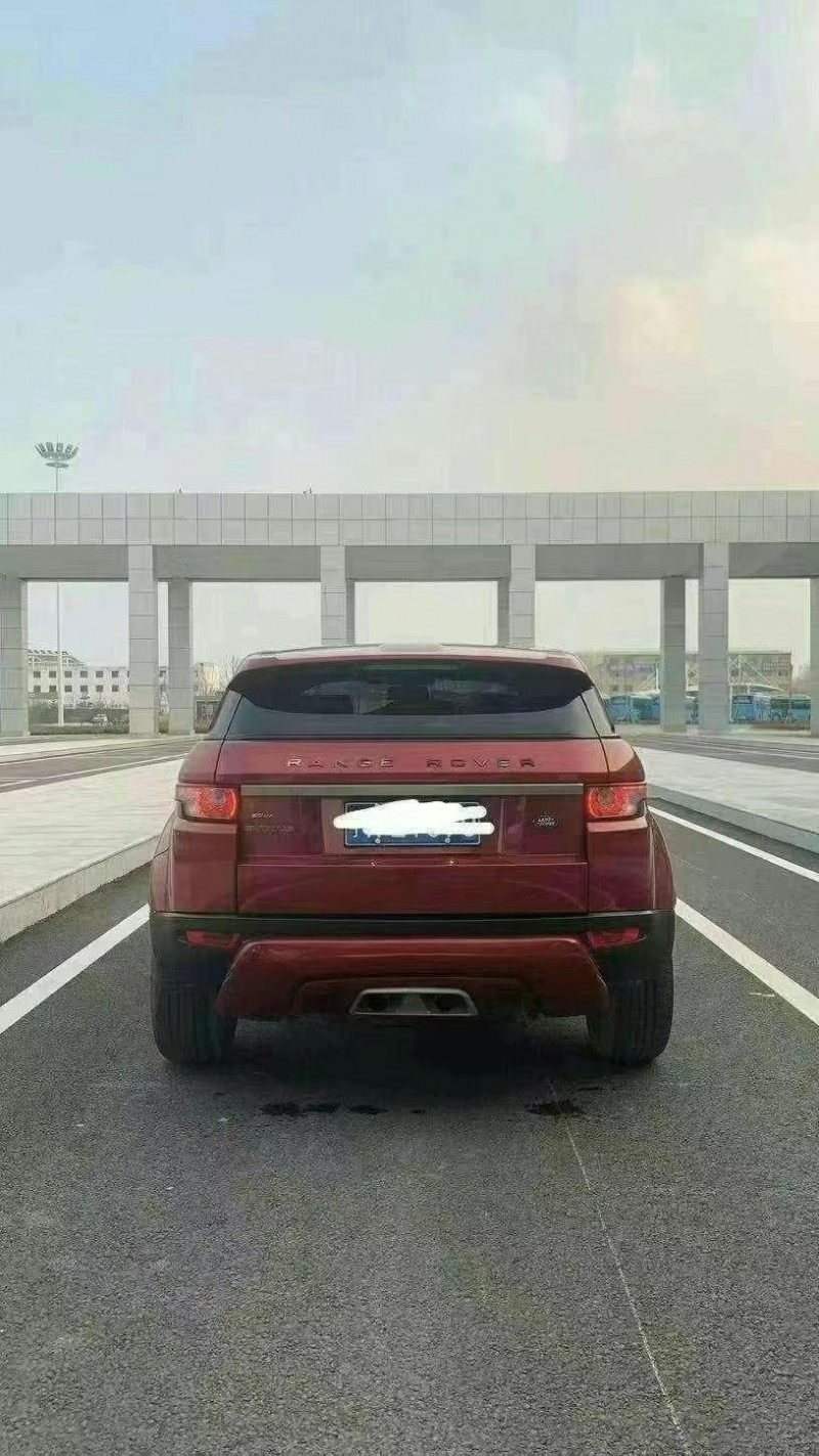 淄博13年路虎极光1