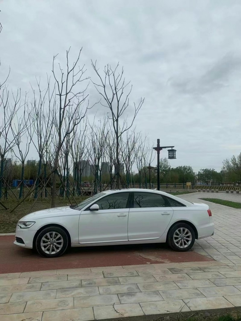 泰安16年奧迪A6L3