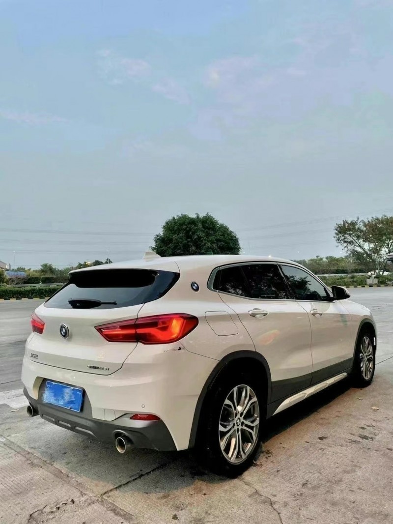 武汉18年宝马X28