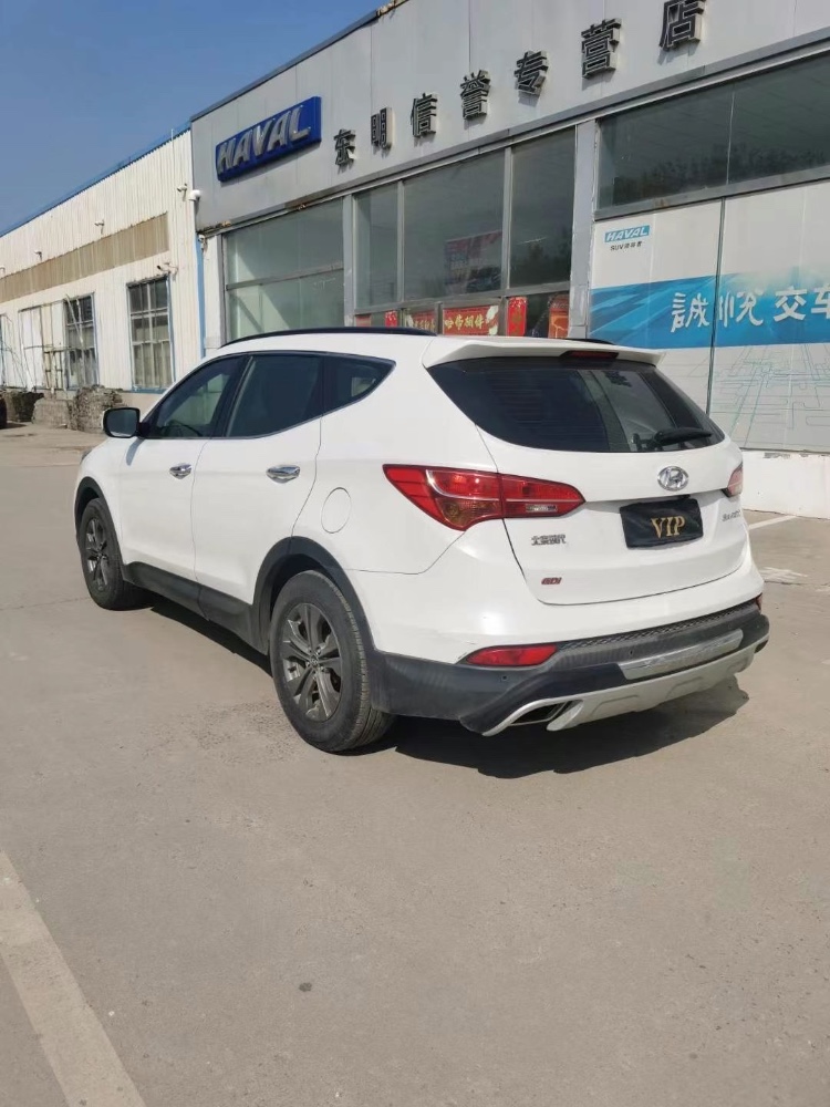 济宁14年现代新胜达9