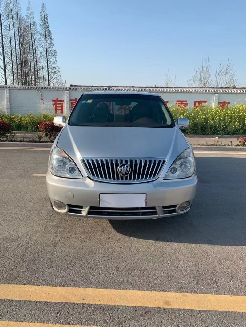 徐州15年别克陆尊9