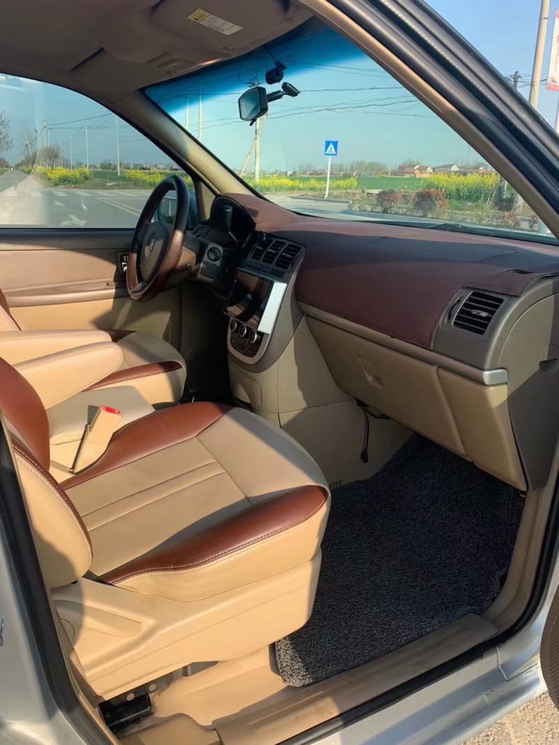 徐州15年别克陆尊2