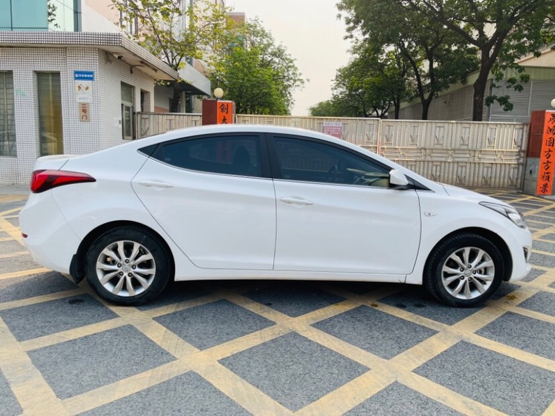 东莞16年现代朗动2