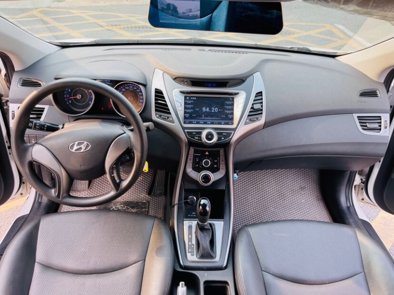 东莞16年现代朗动1