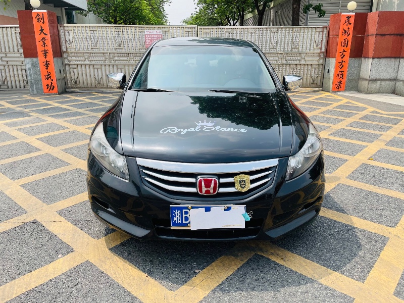 东莞11年本田雅阁1