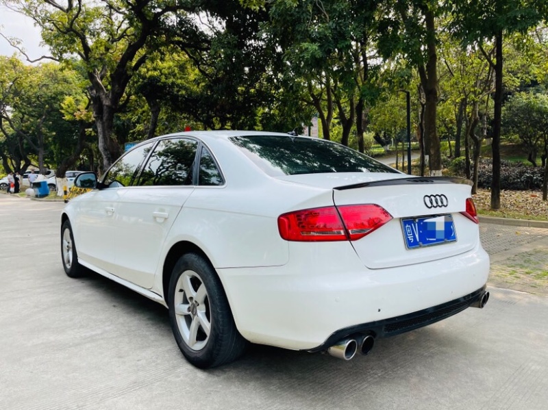 东莞12年奥迪A4L5