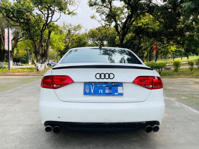 东莞12年奥迪A4L4