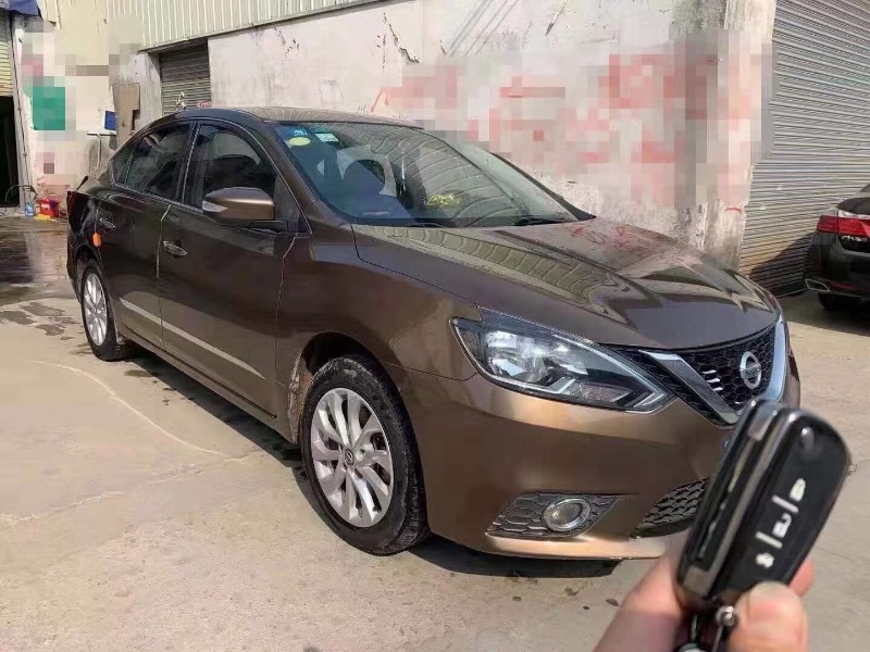 广州16年日产轩逸2