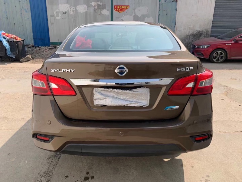 广州16年日产轩逸6