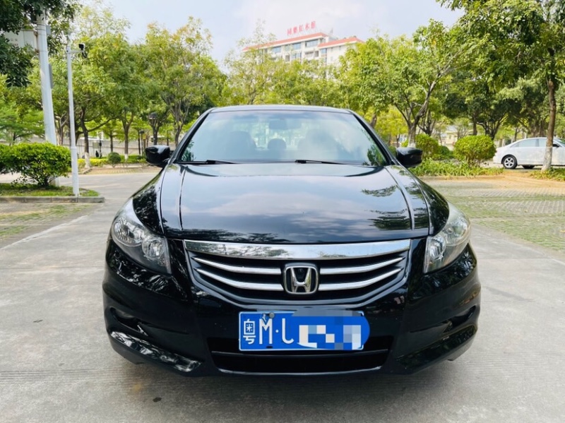 东莞12年本田雅阁6