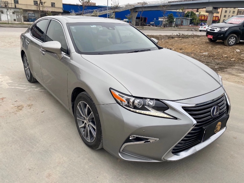 广州抵押车18年雷克萨斯es出售