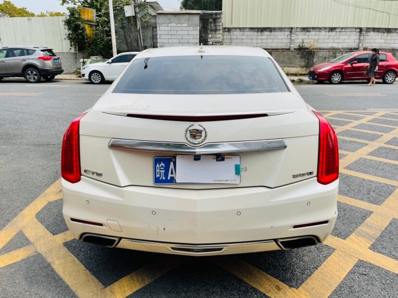 东莞15年凯迪拉克CTS1