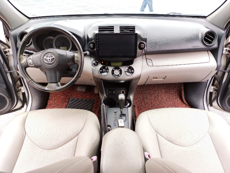 东莞10年丰田RAV4荣放1