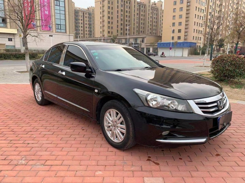 徐州13年本田雅阁2