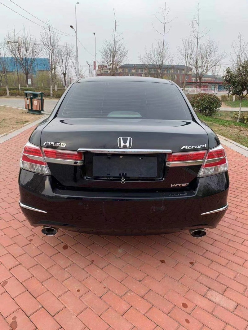 徐州13年本田雅阁4