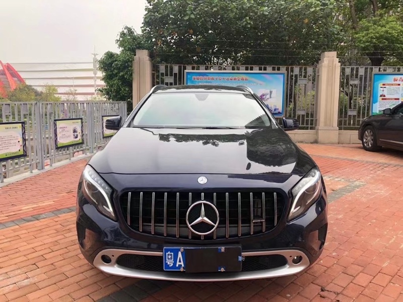 广州16年奔驰CLA8