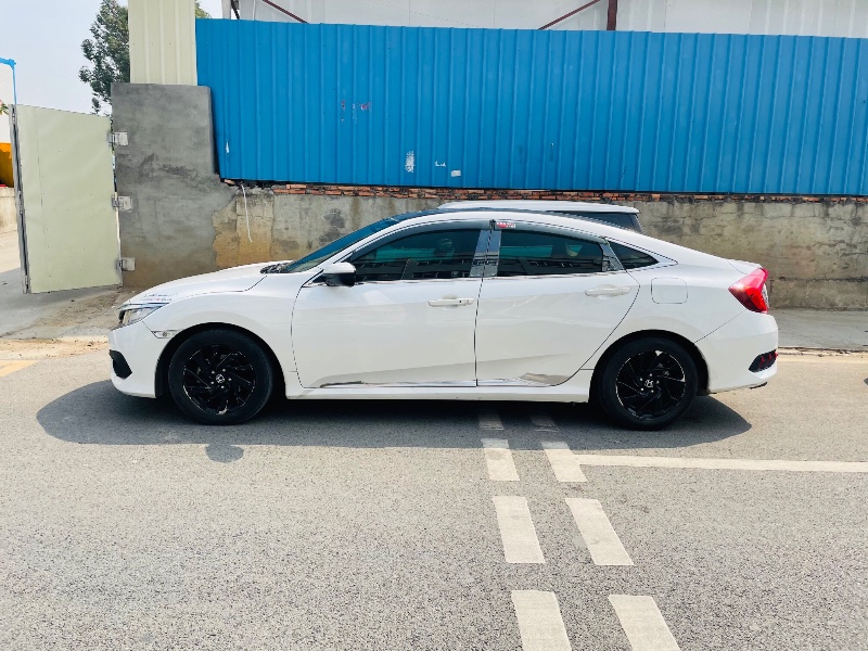 东莞16年本田思域2