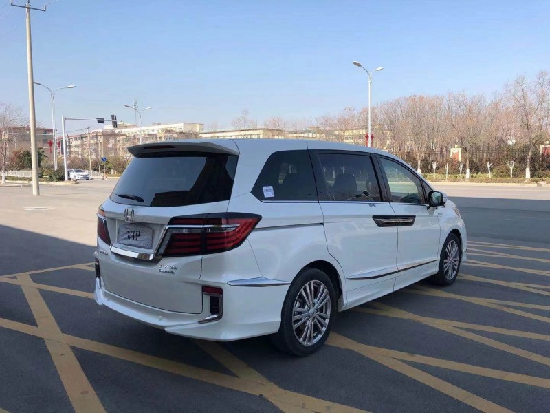 徐州20年本田艾力绅4