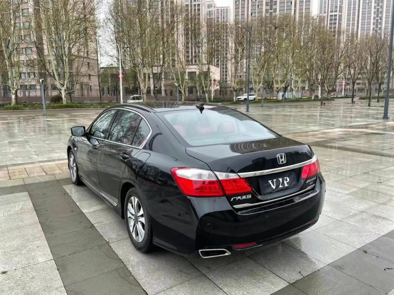 徐州16年本田雅阁4