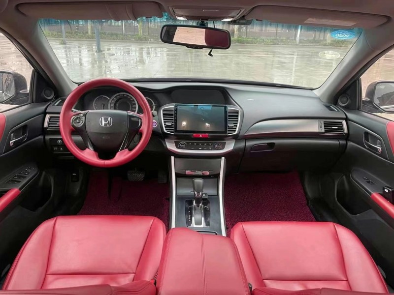 徐州16年本田雅阁2