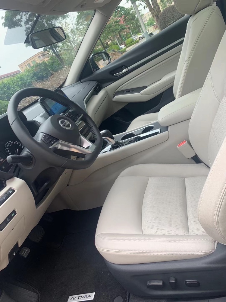 中山20年日产天籁7