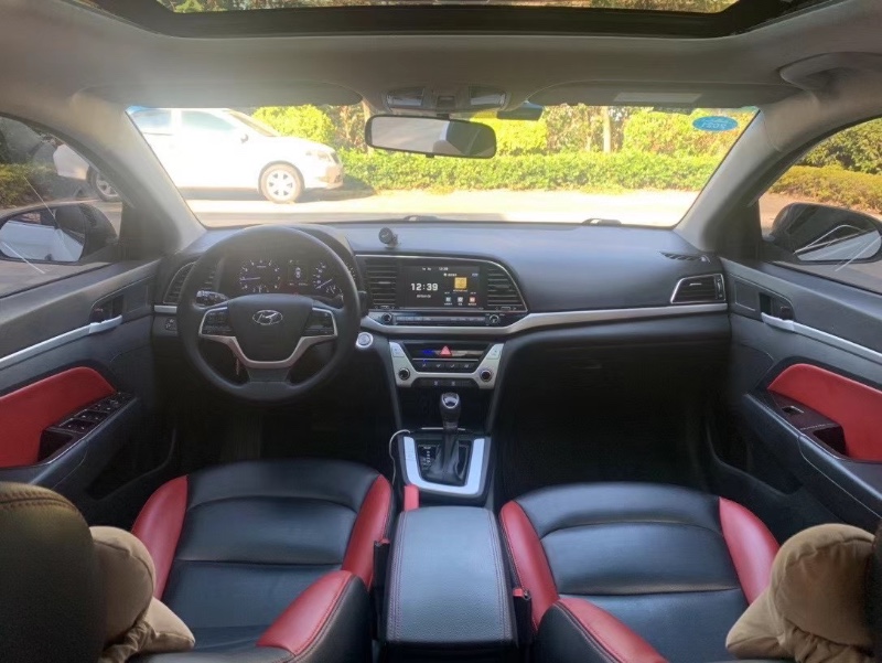 中山17年现代领动6