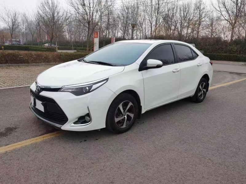 济南17年丰田雷凌7