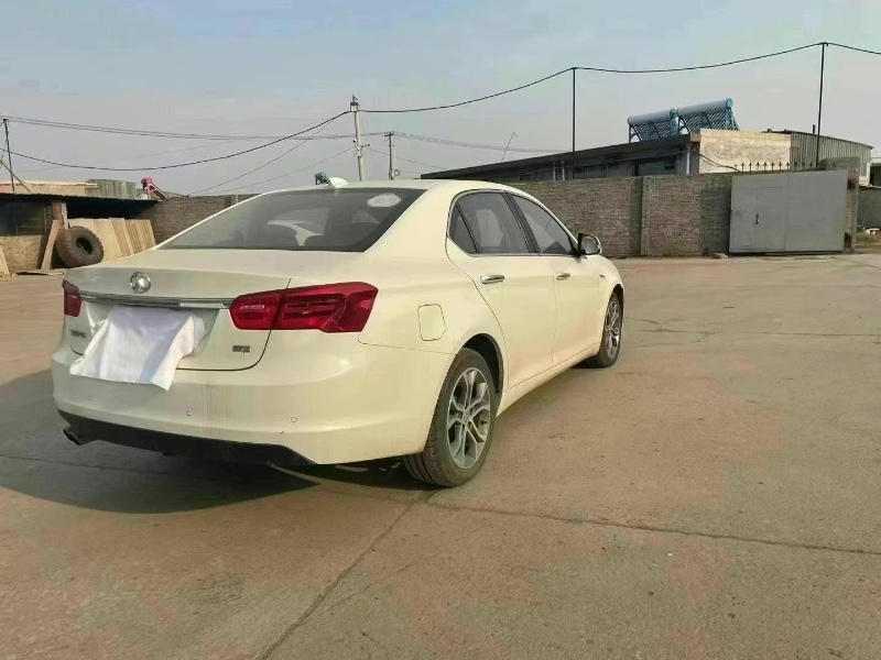 邢台19年北汽绅宝D704