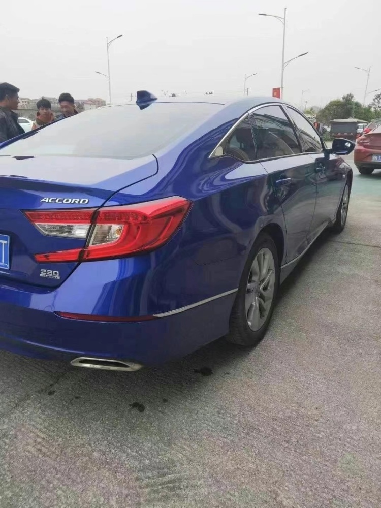 邵阳19年本田雅阁3